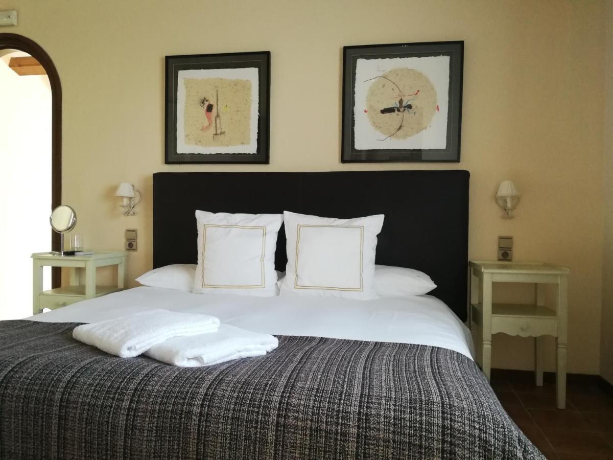 Hotel Rural Cal Ruget Vilobi Del Penedes Exterior photo
